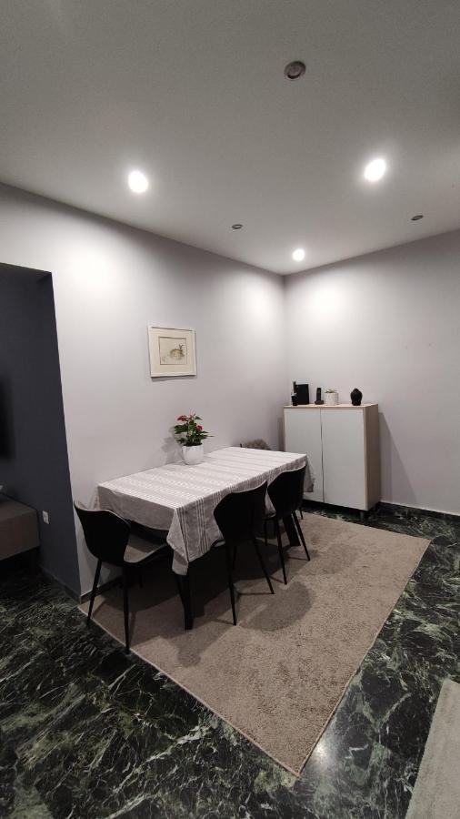 Two Bedroom Apartment In Atina Dış mekan fotoğraf
